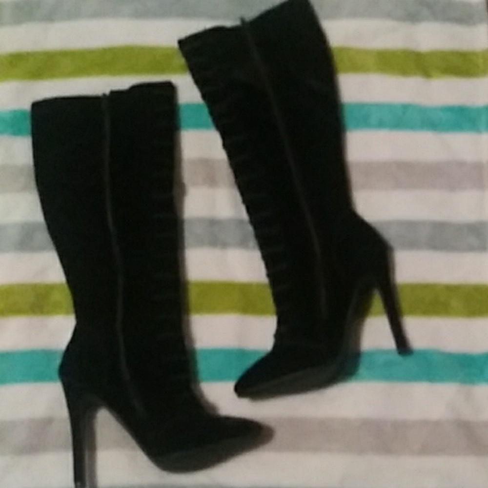 Just Fab black heeled boots - Picture 2 of 3